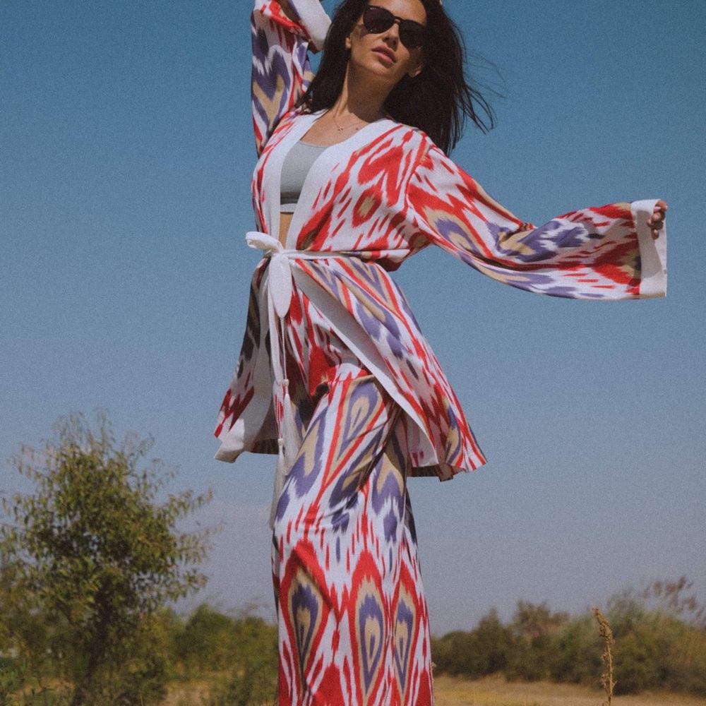 Handmade women's elegant ikat Kimono.